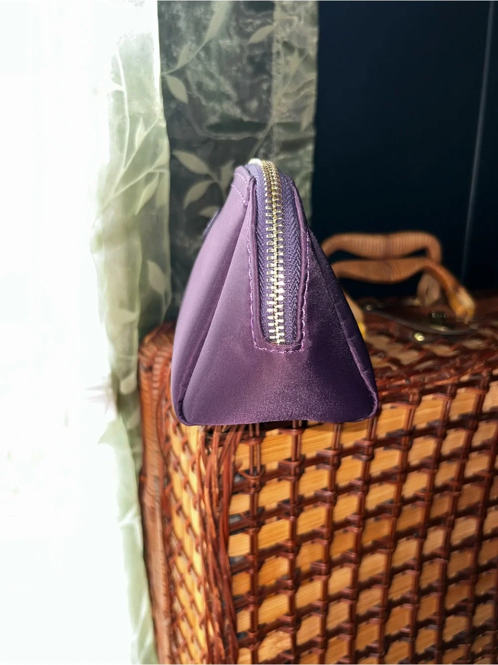 CHICECO Purple Zip Cosmetic Pouch -NWOT-
